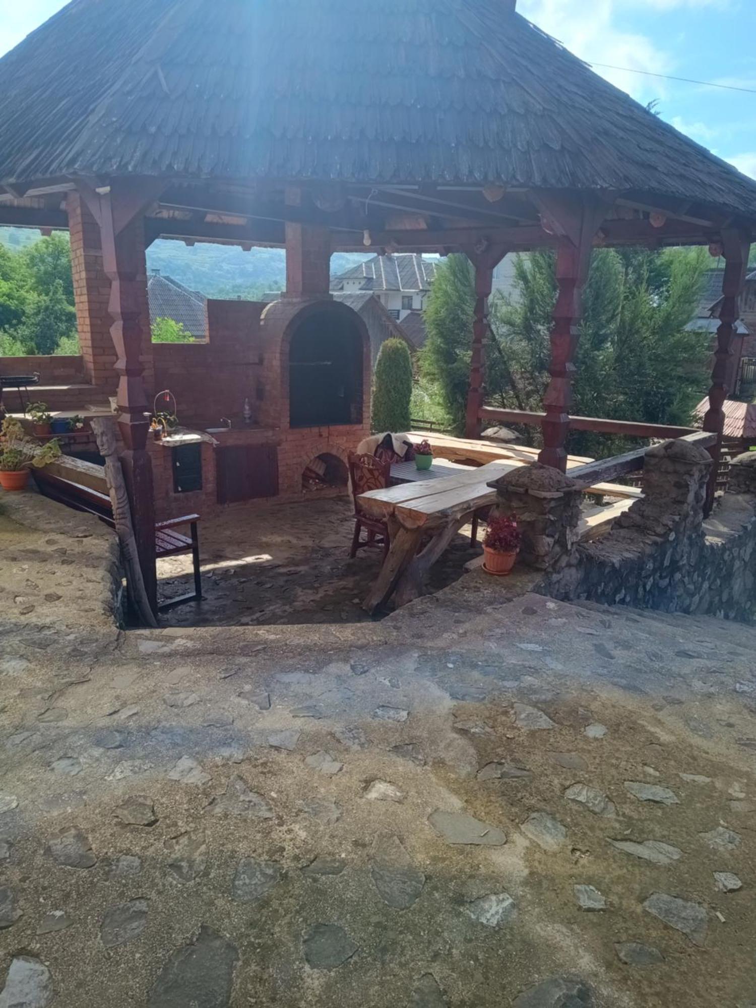 Pensiunea In Poiana Glod  Luaran gambar