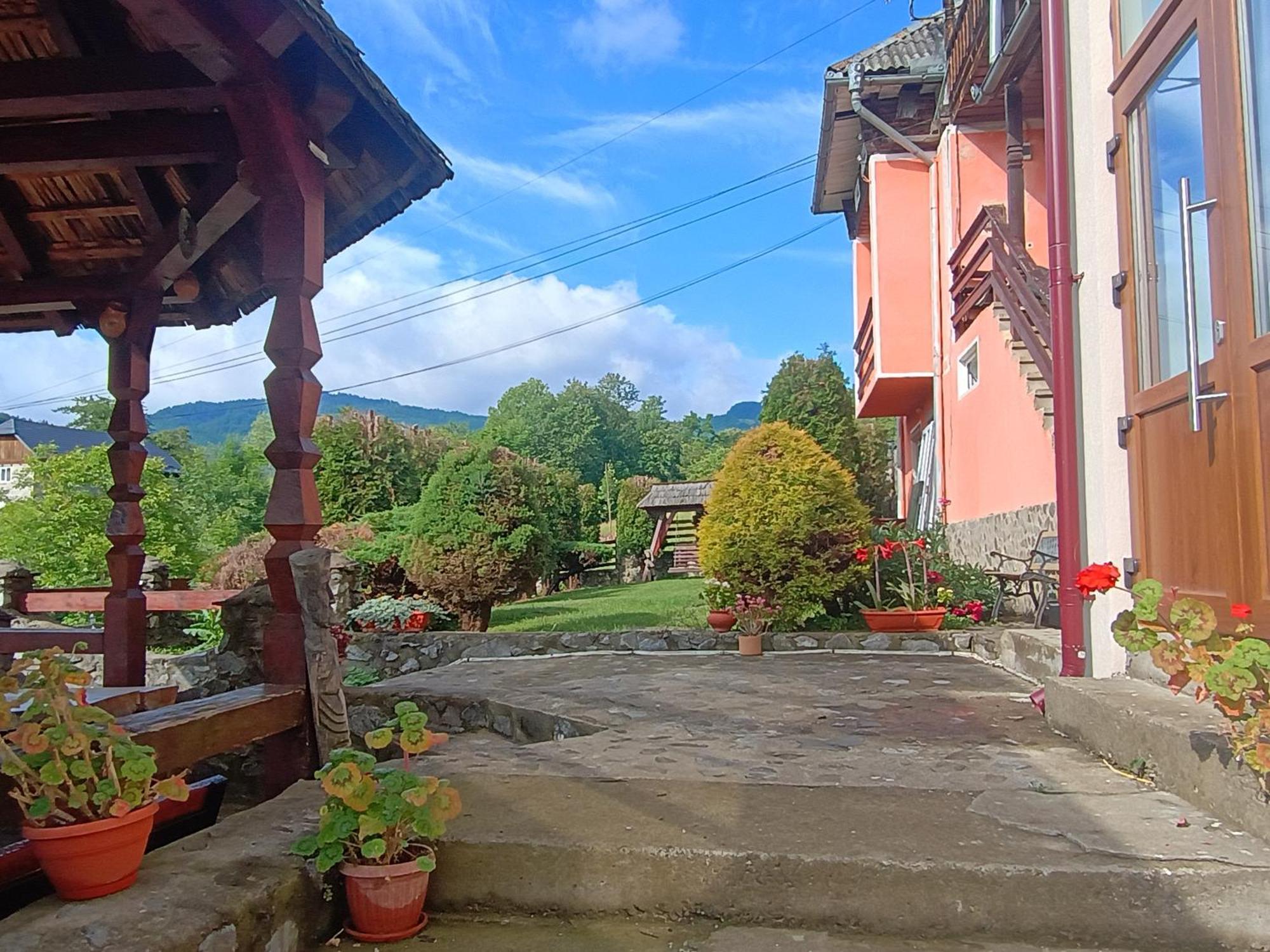 Pensiunea In Poiana Glod  Luaran gambar