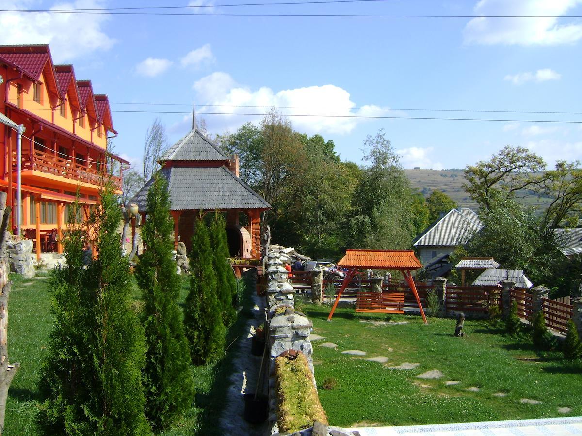 Pensiunea In Poiana Glod  Luaran gambar